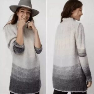 Anthropologie Mock Neck Tunic Sweater Western Boho Vibes Size Small